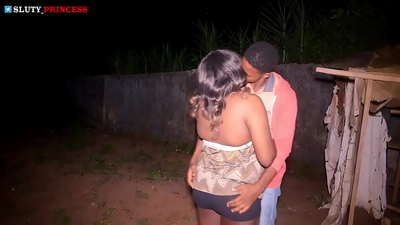 क्लबमधील गुबगुबीत मुलीसोबत स्ट्रीट रोमान्स आणि हॉट सेक्स